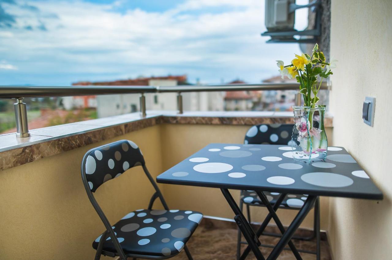 Apartament Tiana Lux Hisarya Buitenkant foto